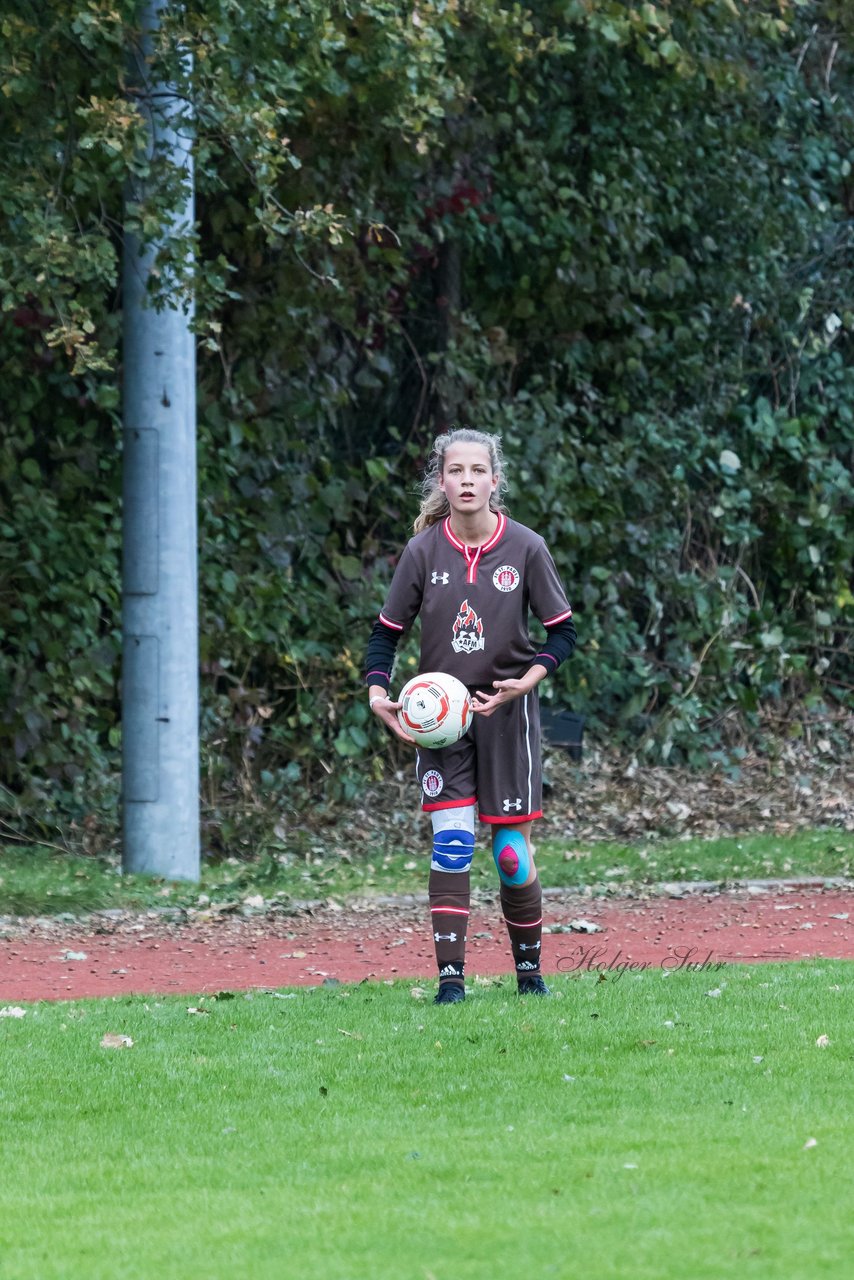 Bild 76 - C-Juniorinnen Halstenbek-Rellingen - St.Pauli : Ergebnis: 0:5